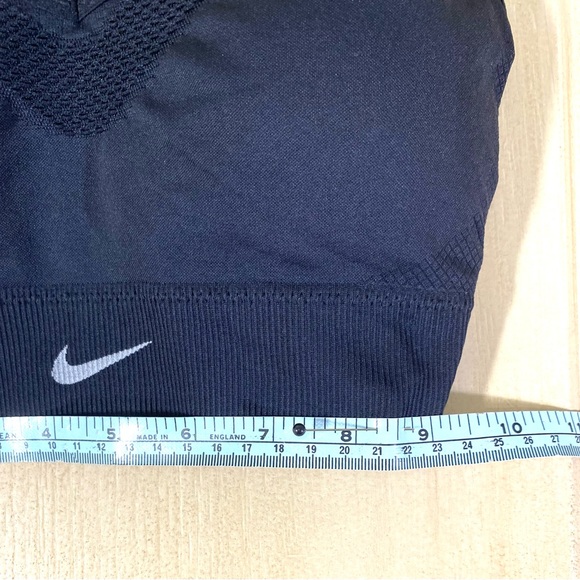 Nike Women’s Black Light Support Padded Sports Bra Sz S Minimalist Stretchy - Picture 4 of 7